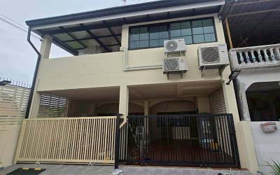 งานต่อเติมบ้านแฝด เพิ่มชั้น2 บริเวณด้านหน้า กับรีโนเวทภายใน