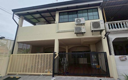 งานต่อเติมบ้านแฝด เพิ่มชั้น2 บริเวณด้านหน้า กับรีโนเวทภายใน