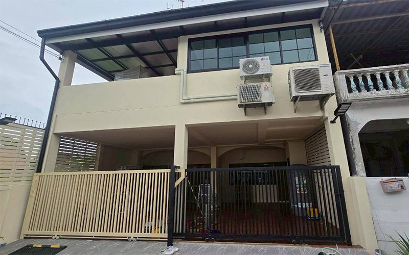 งานต่อเติมบ้านแฝด เพิ่มชั้น2 บริเวณด้านหน้า กับรีโนเวทภายใน